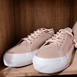 KSTUDIO women's shoes